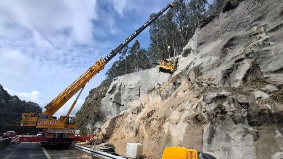 OBras en la AG-57