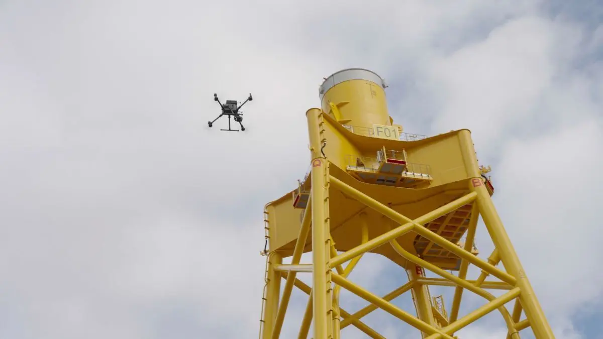 Inspecci&oacute;n de una estructura e&oacute;lica marina mediante dron