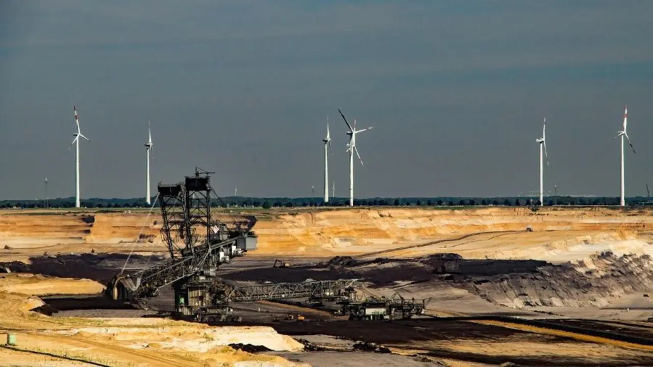 Explotaci&oacute;n minera y aerogeneradores