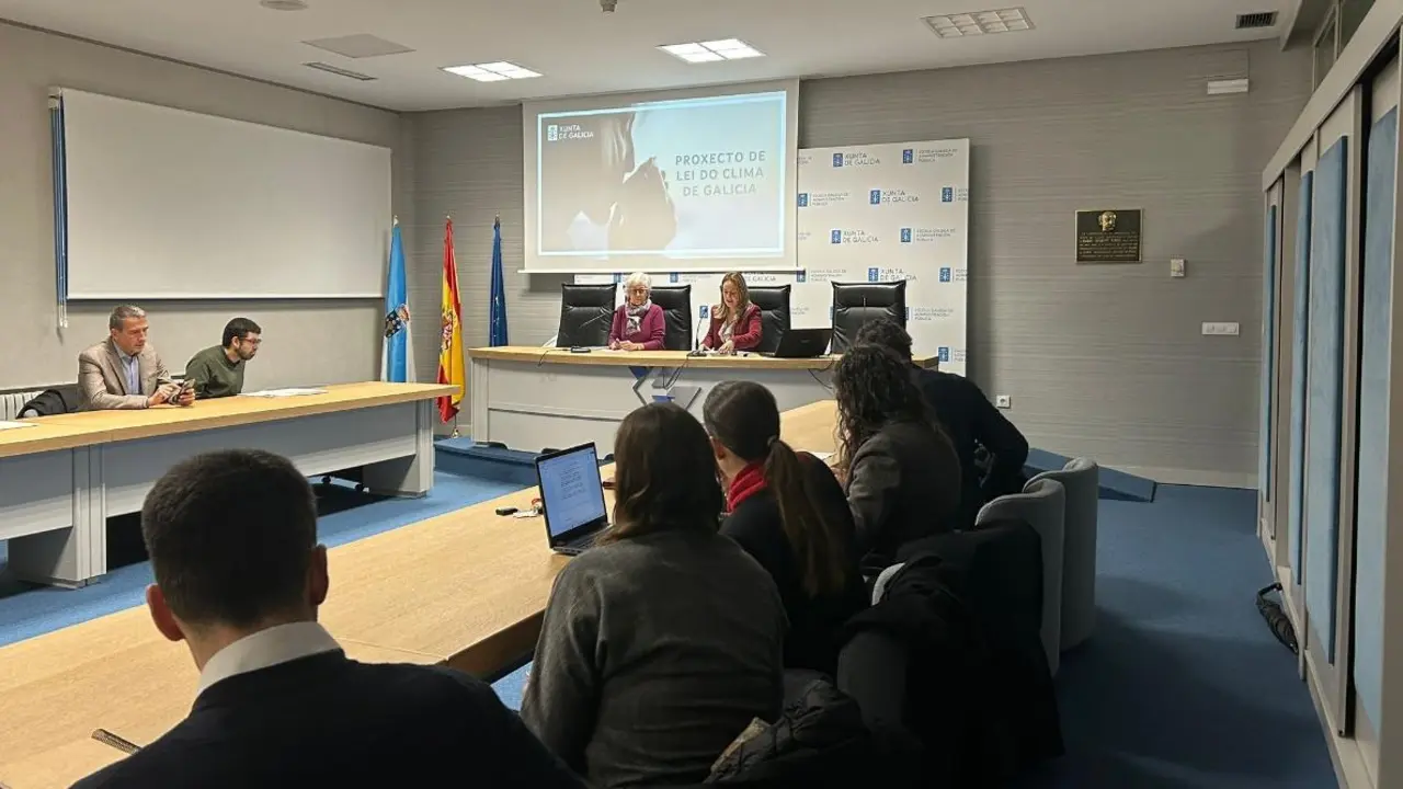Reuni&oacute;n sobre la ley del clima de Galicia