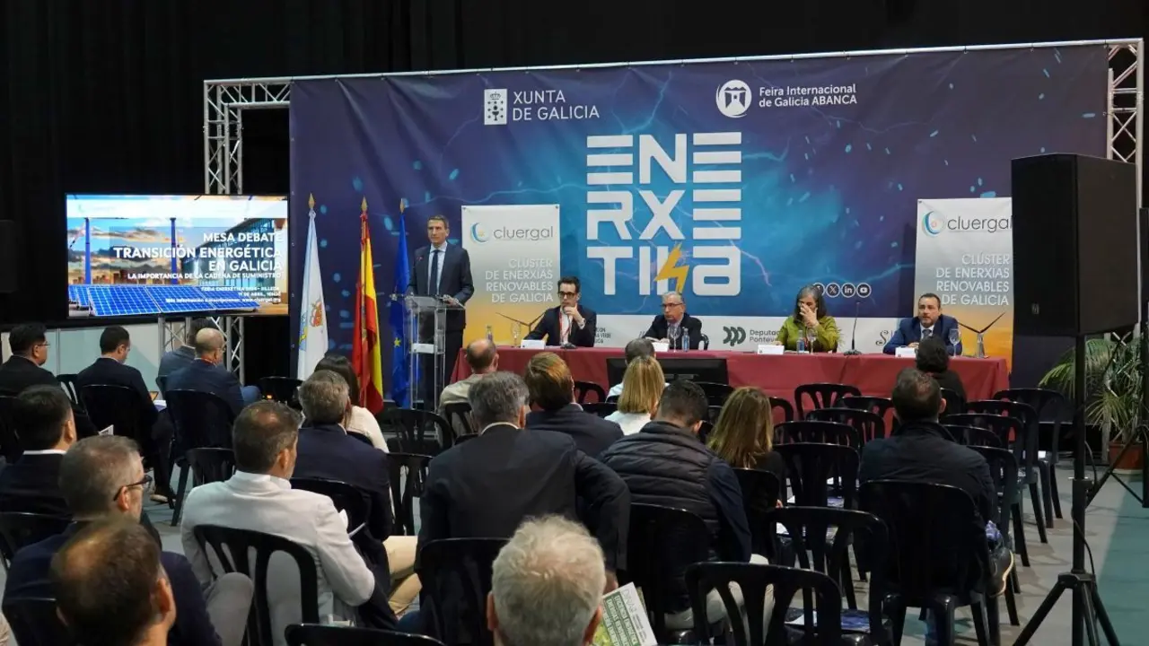 Mesa de debate de Cluergal en Enerx&eacute;tika 2024